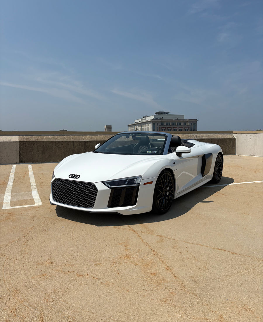 Audi R8 V10 Spyder exotic car rental in Philadelphia