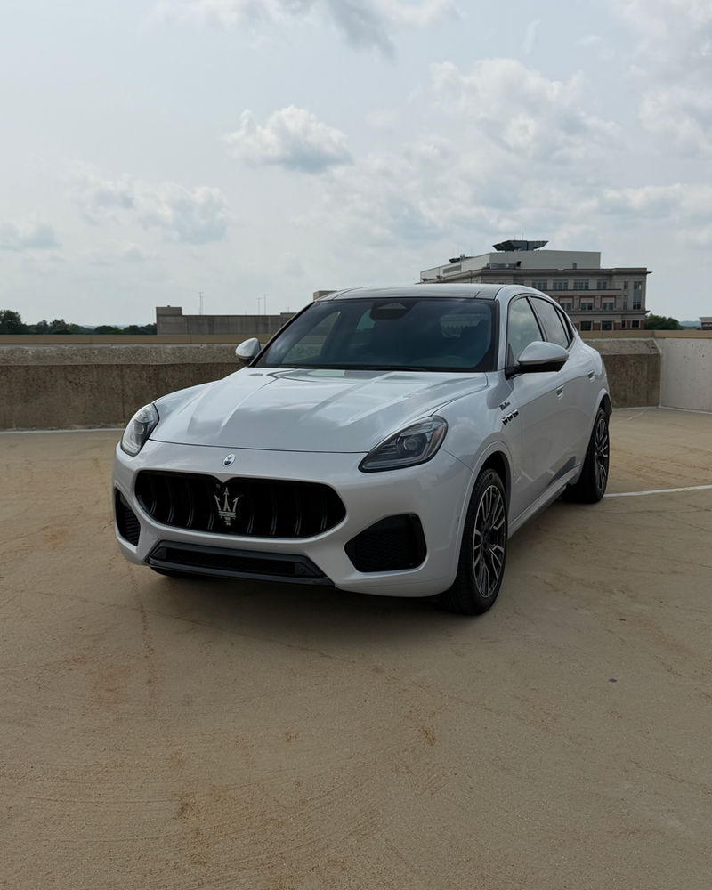Maserati Grecale for rent in Philadelphia
