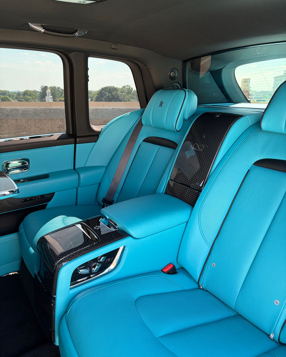 Rolls-Royce Cullinan, photo 3
